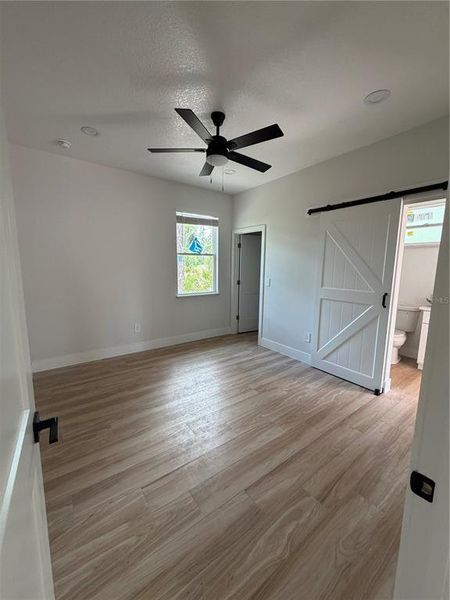 Spacious, unfurnished interior of a new home in , Eustis (Image 21).