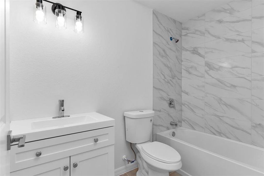 Furnished interior view inside a new home in , Cape Coral (Image 6).