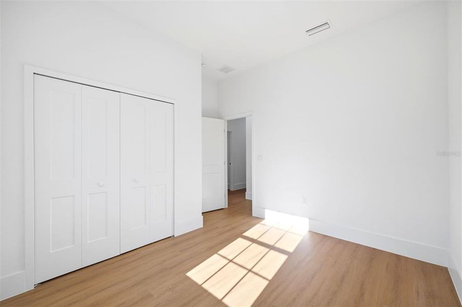 Spacious, unfurnished interior of a new home in , Dunnellon (Image 30). Spacious, unfurnished interior of a new home in , Dunnellon (Image 30).