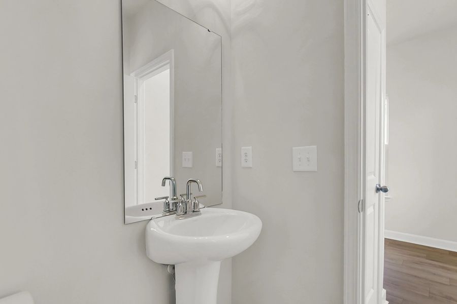 Similar Washington floorplan shown for inspiration - features and finishes vary Similar Washington floorplan shown for inspiration - features and finishes vary