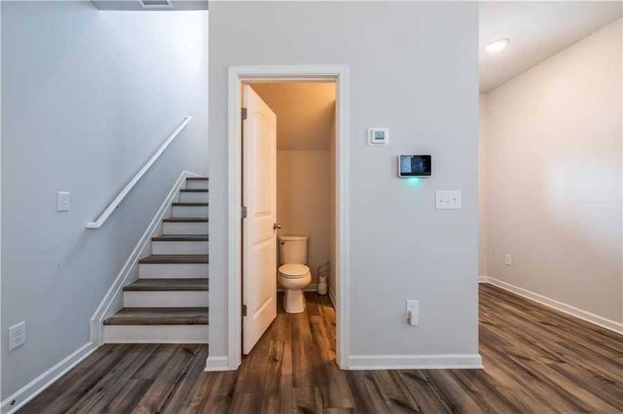 Spacious, unfurnished interior of a new home in , Atlanta (Image 22).