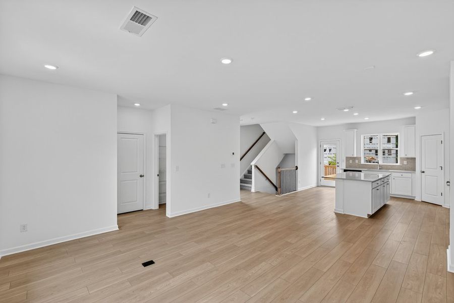 Spacious, unfurnished interior of a new home in Somerset at Veterans Memorial, Mableton (Image 11). Spacious, unfurnished interior of a new home in Somerset at Veterans Memorial, Mableton (Image 11).