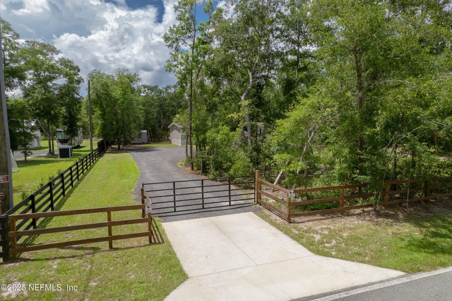 Image 22 of a home in .