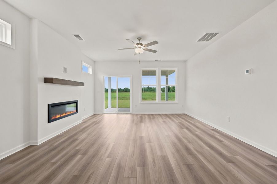Spacious, unfurnished interior of a new home in Edgefield, Loris (Image 23). Spacious, unfurnished interior of a new home in Edgefield, Loris (Image 23).