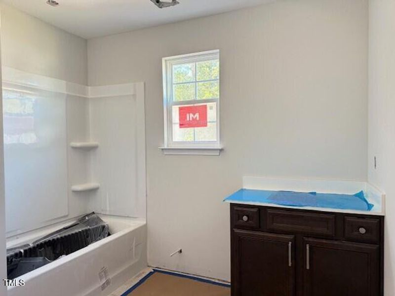 9 MVG Bath 3 9 MVG Bath 3