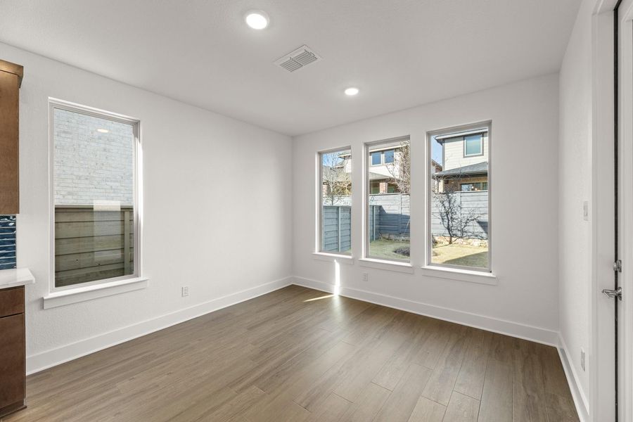 Spacious, unfurnished interior of a new home in Union Park, Little Elm (Image 17).