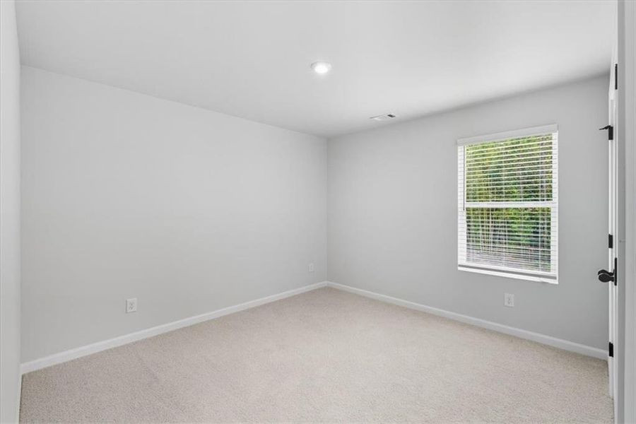 Spacious, unfurnished interior of a new home in Meadow Pines, Dallas (Image 17).