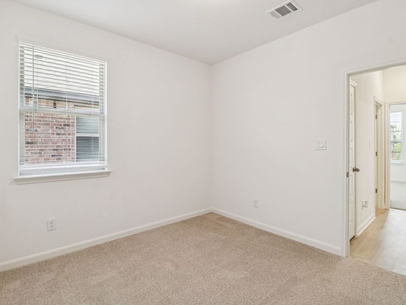 Spacious, unfurnished interior of a new home in Kallison Ranch, San Antonio (Image 29).