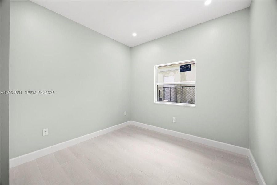 Spacious, unfurnished interior of a new home in , West Palm Beach (Image 28).