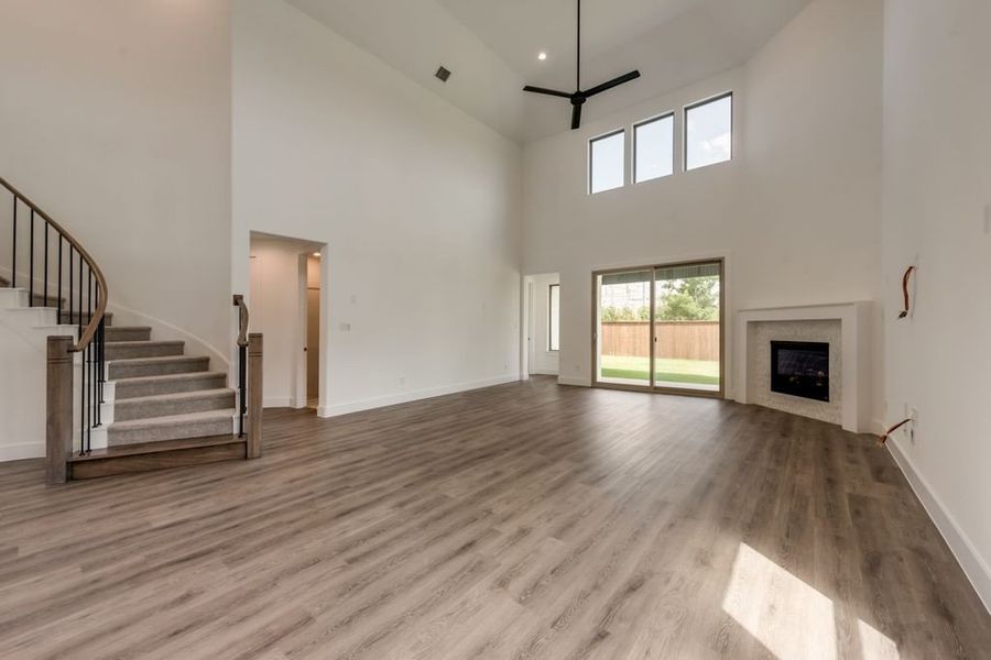 Representative unfurnished interior of a home built from the Meridian - SH 4439 by Shaddock Homes in Grand Oaks at Green Meadows - 50', Celina (Image 9). Representative unfurnished interior of a home built from the Meridian - SH 4439 by Shaddock Homes in Grand Oaks at Green Meadows - 50', Celina (Image 9).