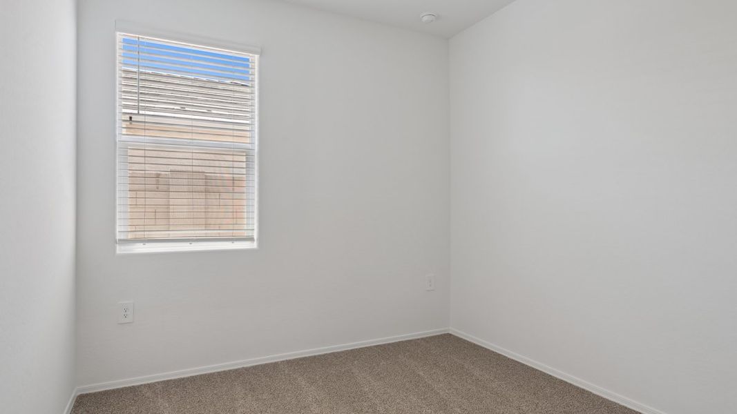 Spacious, unfurnished interior of a new home in Magma Ranch Vistas, Florence (Image 18).