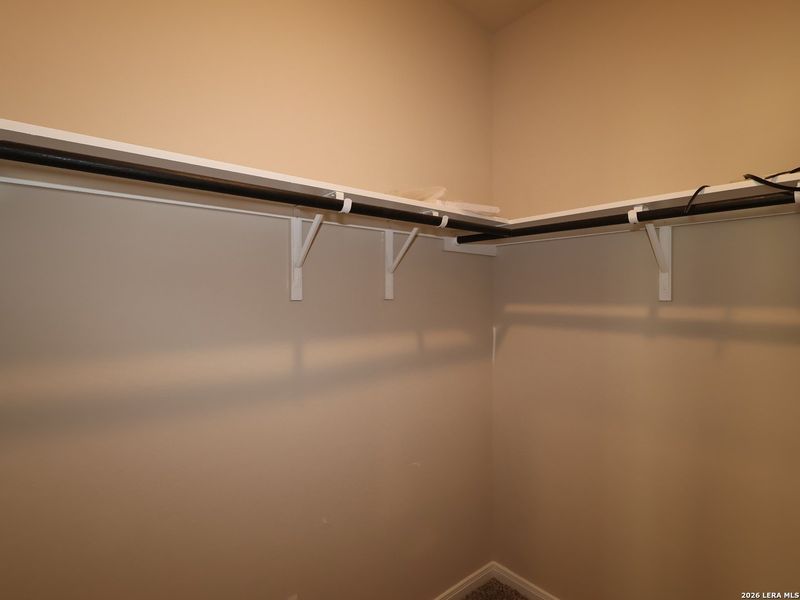 Spacious, unfurnished interior of a new home in Agave, San Antonio (Image 31).