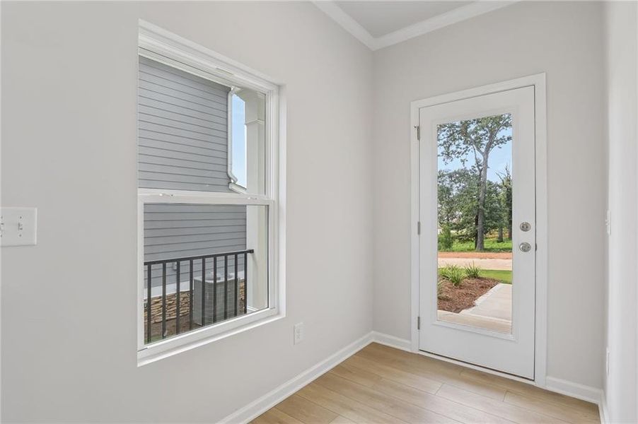 Spacious, unfurnished interior of a new home in Magnolia Trace, Flowery Branch (Image 11).