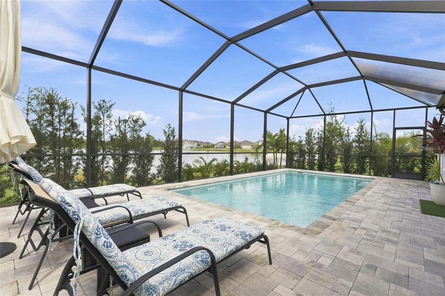 Exterior details and patio area of a home in , Lakewood Ranch (Image 26).