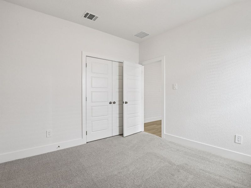 Spacious, unfurnished interior of a new home in Stetson Ridge, Marion (Image 23).