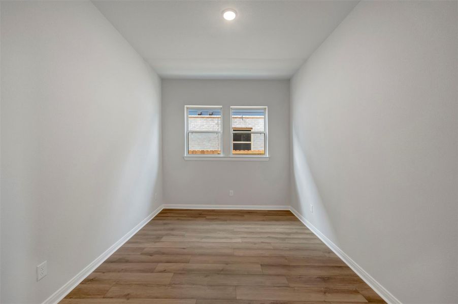 Spacious, unfurnished interior of a new home in Beacon Point at Lago Mar 50’ Homesites, Texas City (Image 19).