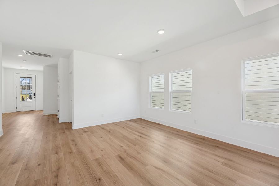 Dining Area Dining Area