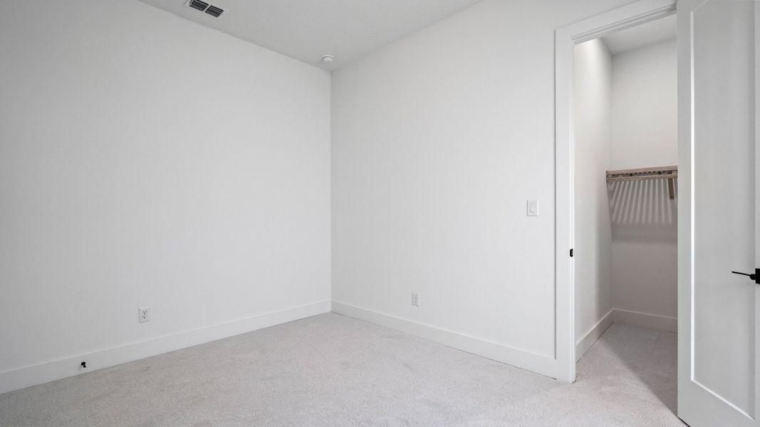 Representative unfurnished interior of a home built from the 2517F by Perry Homes in Turnleaf, Punta Gorda (Image 20).