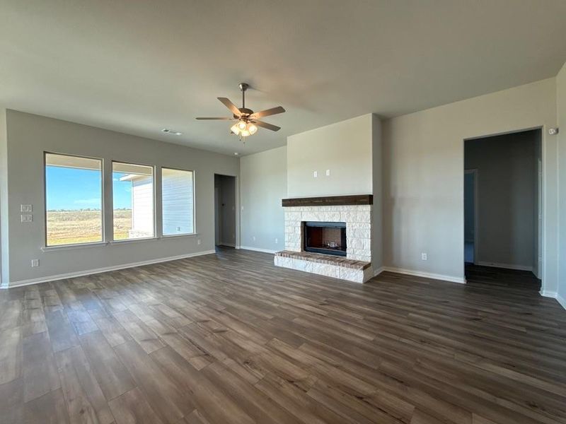 Spacious, unfurnished interior of a new home in Clear Sky Addition, Valley View (Image 10). Spacious, unfurnished interior of a new home in Clear Sky Addition, Valley View (Image 10).