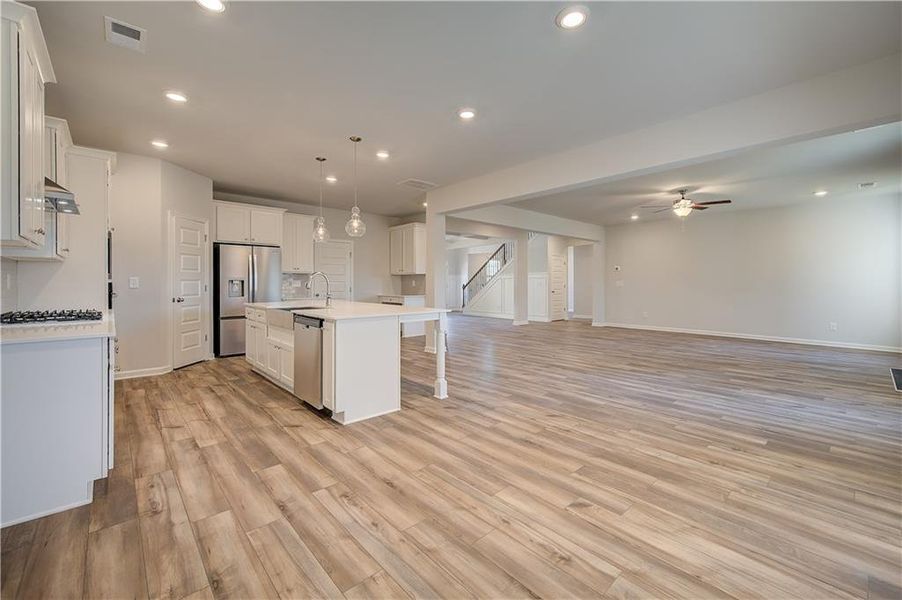 Spacious, unfurnished interior of a new home in Trinity Park, McDonough (Image 27).