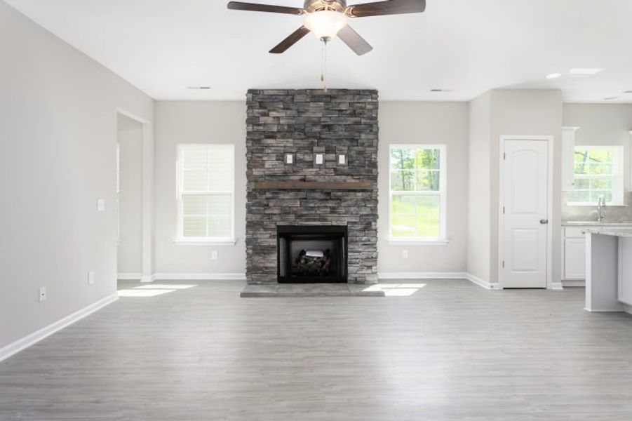 Representative unfurnished interior of a home built from the Freeport by Keystone Homes NC in Avondale, Greensboro (Image 25).