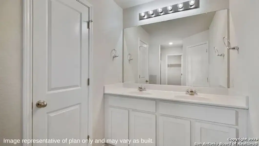 Furnished interior view inside a new home in Steele Creek, Cibolo (Image 5).