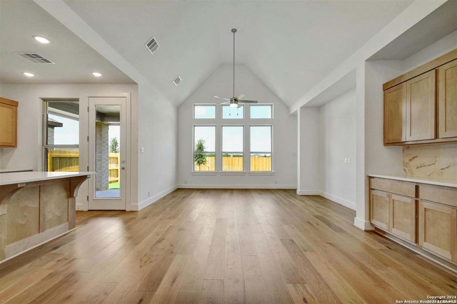 Spacious, unfurnished interior of a new home in Alsatian Oaks, Castroville (Image 13).
