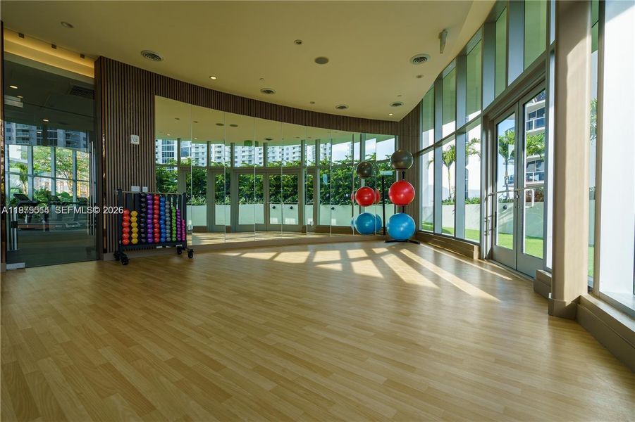 Community amenities in , Miami (Image 35).