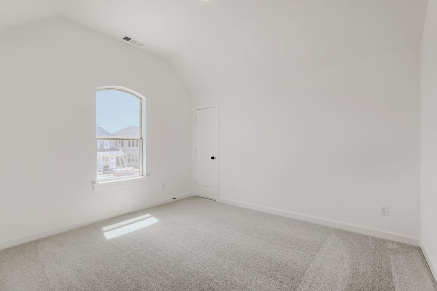 4409 Daisy - Bedroom 4409 Daisy - Bedroom