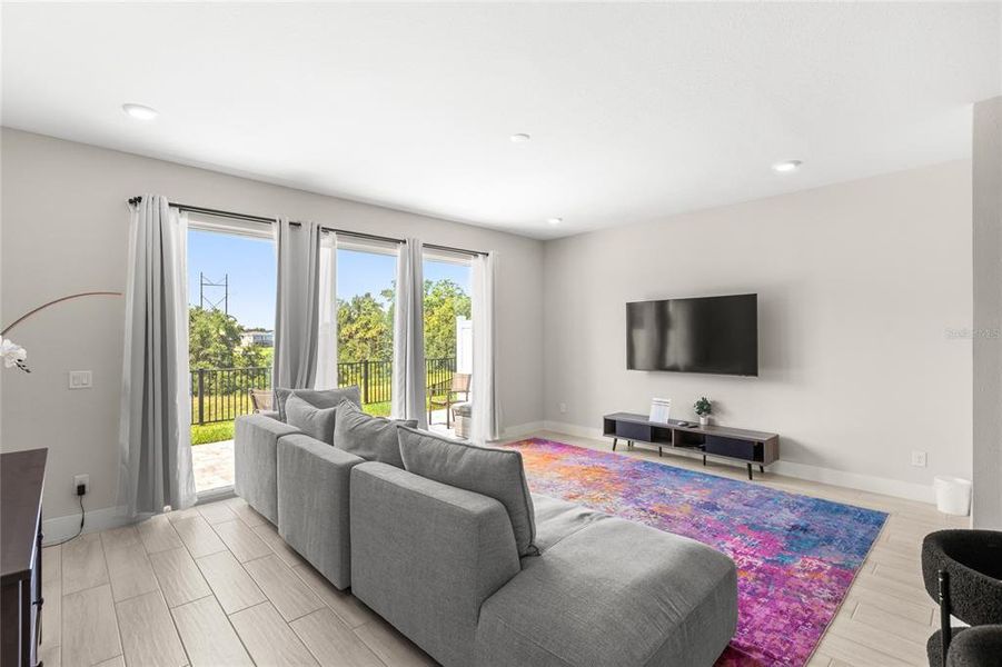 Furnished interior view inside a new home in , Kissimmee (Image 11).