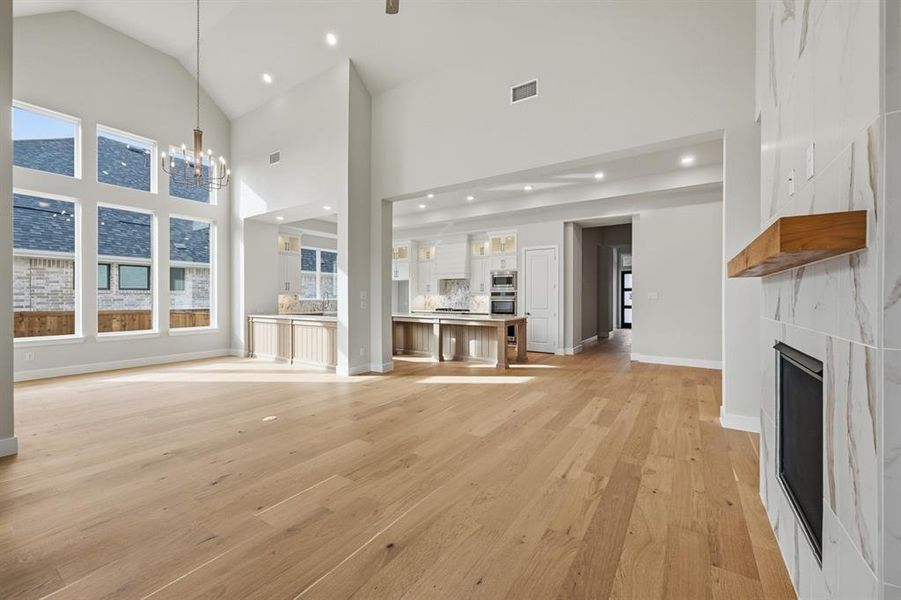 Spacious, unfurnished interior of a new home in Sandbrock Ranch, Aubrey (Image 27).