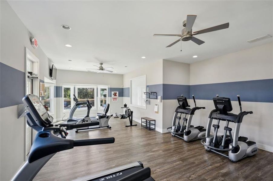 Community amenities in Parkside at Mason Mill, Decatur (Image 46).