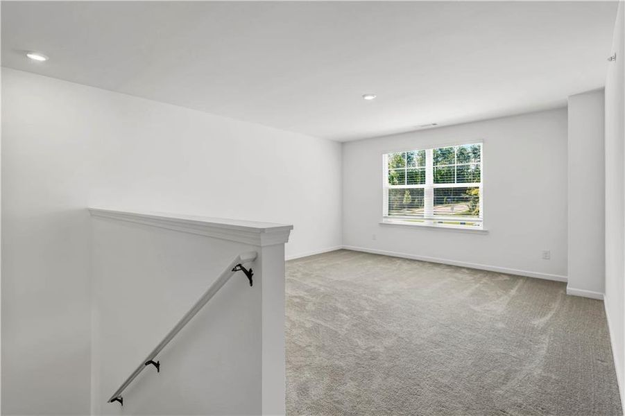 Spacious, unfurnished interior of a new home in Timber Ridge, Douglasville (Image 25).
