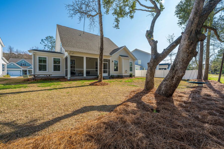 Exterior details and patio area of a home in , Awendaw (Image 3).