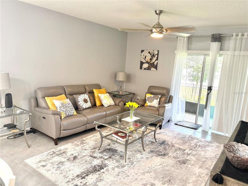 Furnished interior view inside a new home in Victoria Oaks, Deland (Image 33).