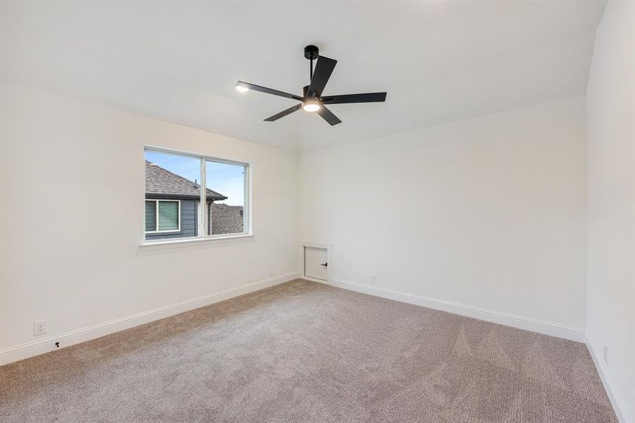 Spacious, unfurnished interior of a new home in Windsong Ranch Classic 61, Prosper (Image 36).