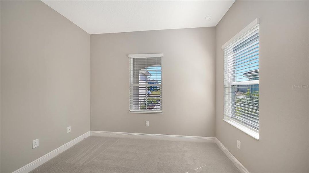 Spacious, unfurnished interior of a new home in Palm Grove, Lakewood Ranch (Image 21).