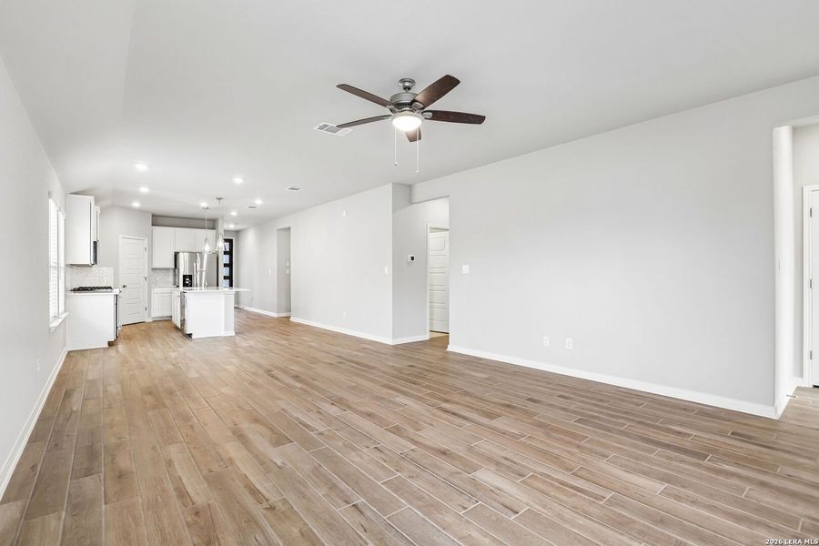 Spacious, unfurnished interior of a new home in Kallison Ranch, San Antonio (Image 45).