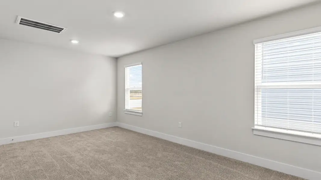 Representative unfurnished interior of a home built from the Wren by D.R. Horton in Saunders Village, Northwest (Image 19).