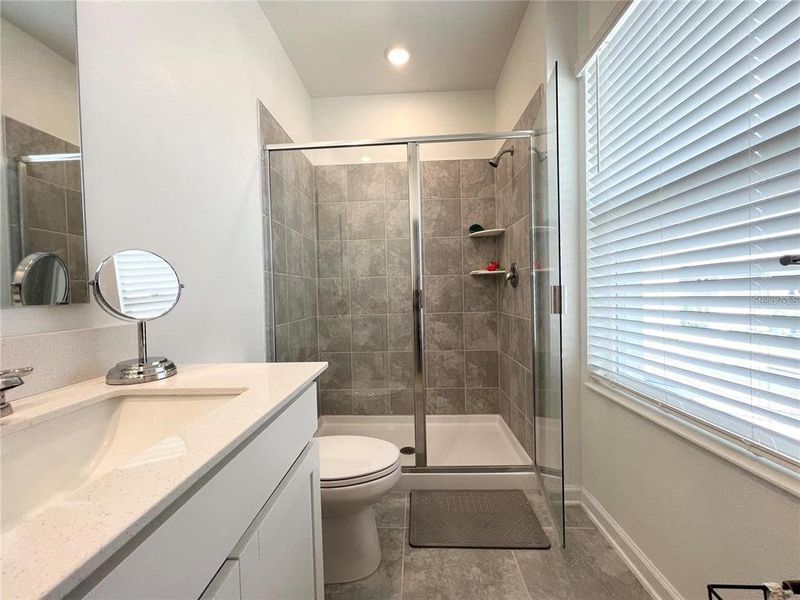 Furnished interior view inside a new home in , Clermont (Image 11).
