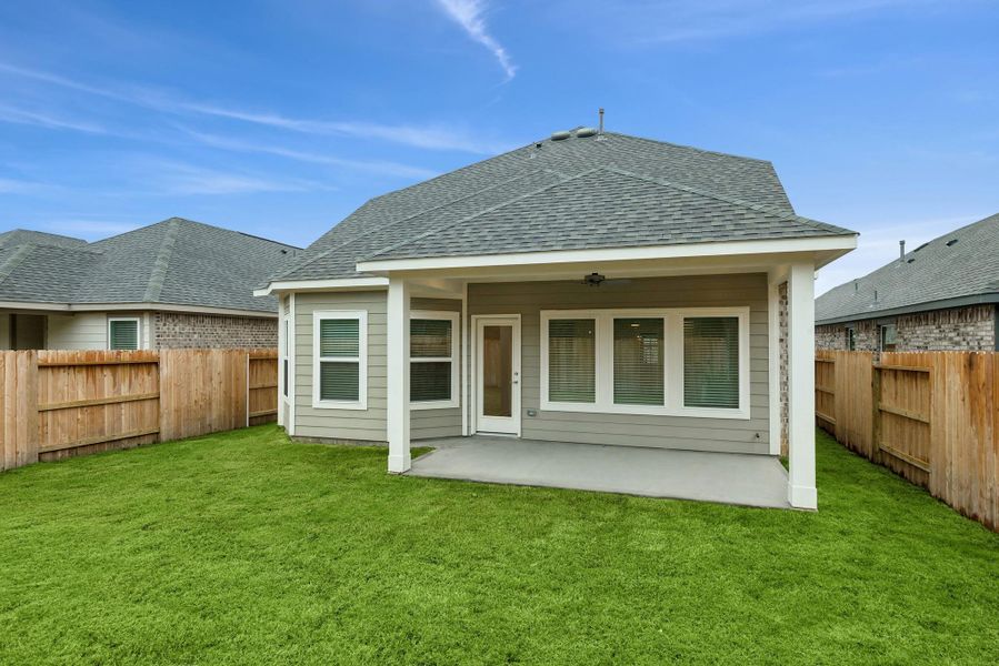 Exterior details and patio area of a home in Sorella, Tomball (Image 4).