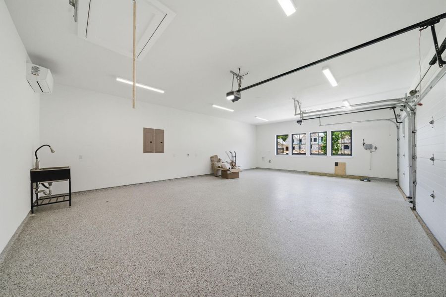 Spacious, unfurnished interior of a new home in , Montgomery (Image 38).