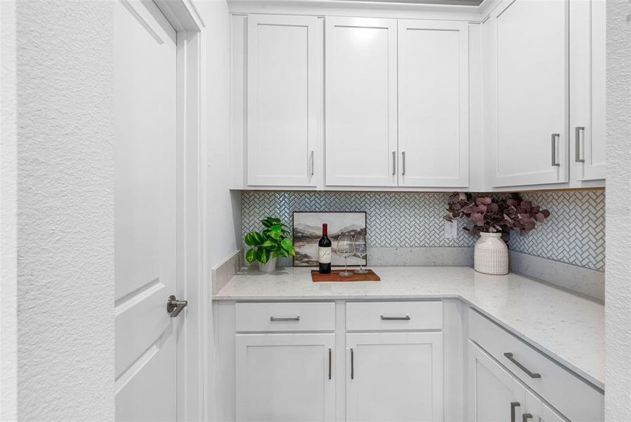 Furnished interior view inside a new home in Pearl Estates, Lutz (Image 30). Furnished interior view inside a new home in Pearl Estates, Lutz (Image 30).