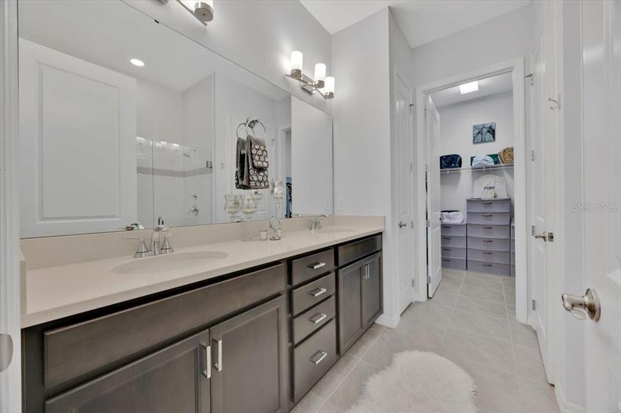 Furnished interior view inside a new home in , Kissimmee (Image 15).