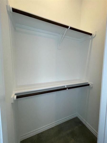 Spacious, unfurnished interior of a new home in , Huntsville (Image 45).