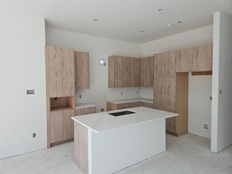 Envision this open concept kitchen fully equipped with stainless steel appliances, blending modern style with everyday comfort. Envision this open concept kitchen fully equipped with stainless steel appliances, blending modern style with everyday comfort.