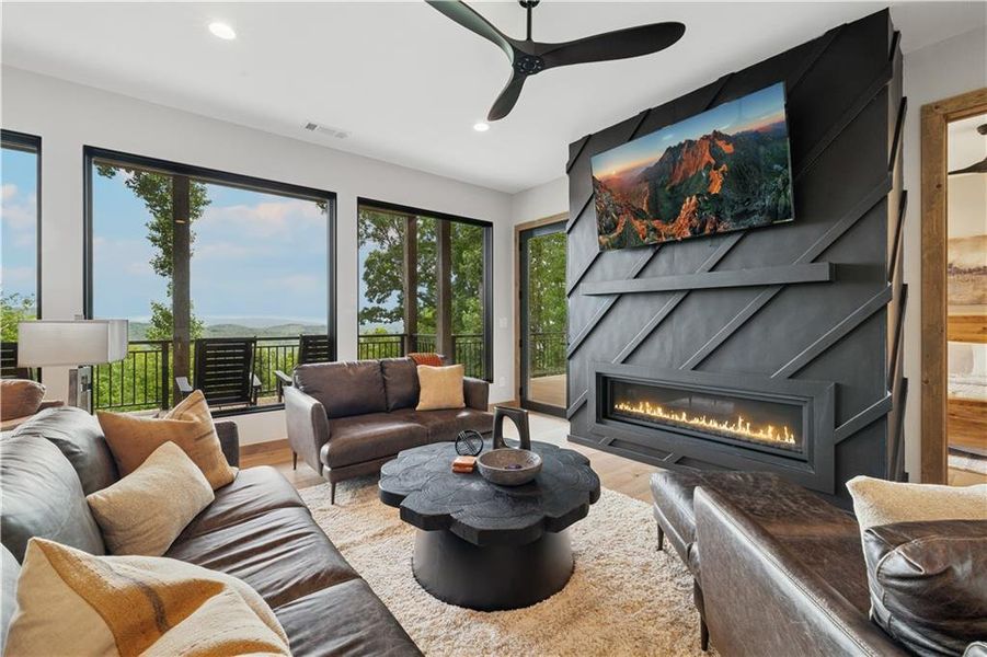 Image 45 of a home in .