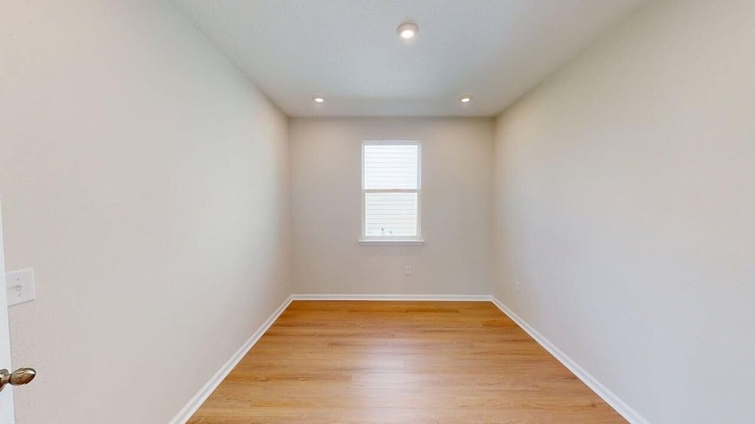 Spacious, unfurnished interior of a new home in RiverTown - Forest, St. Johns (Image 5).
