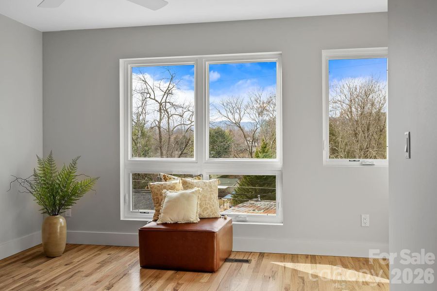 Bedroom Suite 2 on the 2nd Level Boasts Mountain Views Bedroom Suite 2 on the 2nd Level Boasts Mountain Views