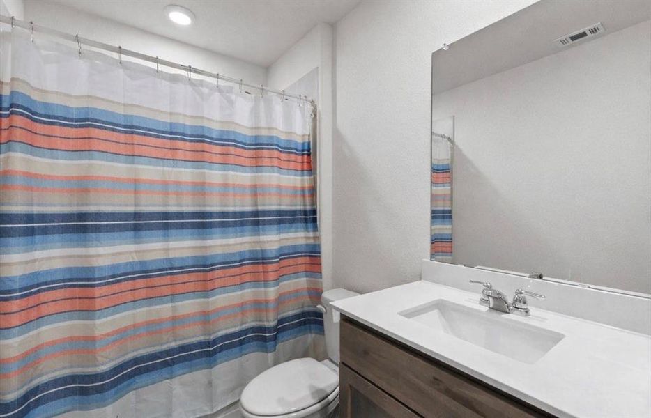 Furnished interior view inside a new home in , Lavon (Image 5).